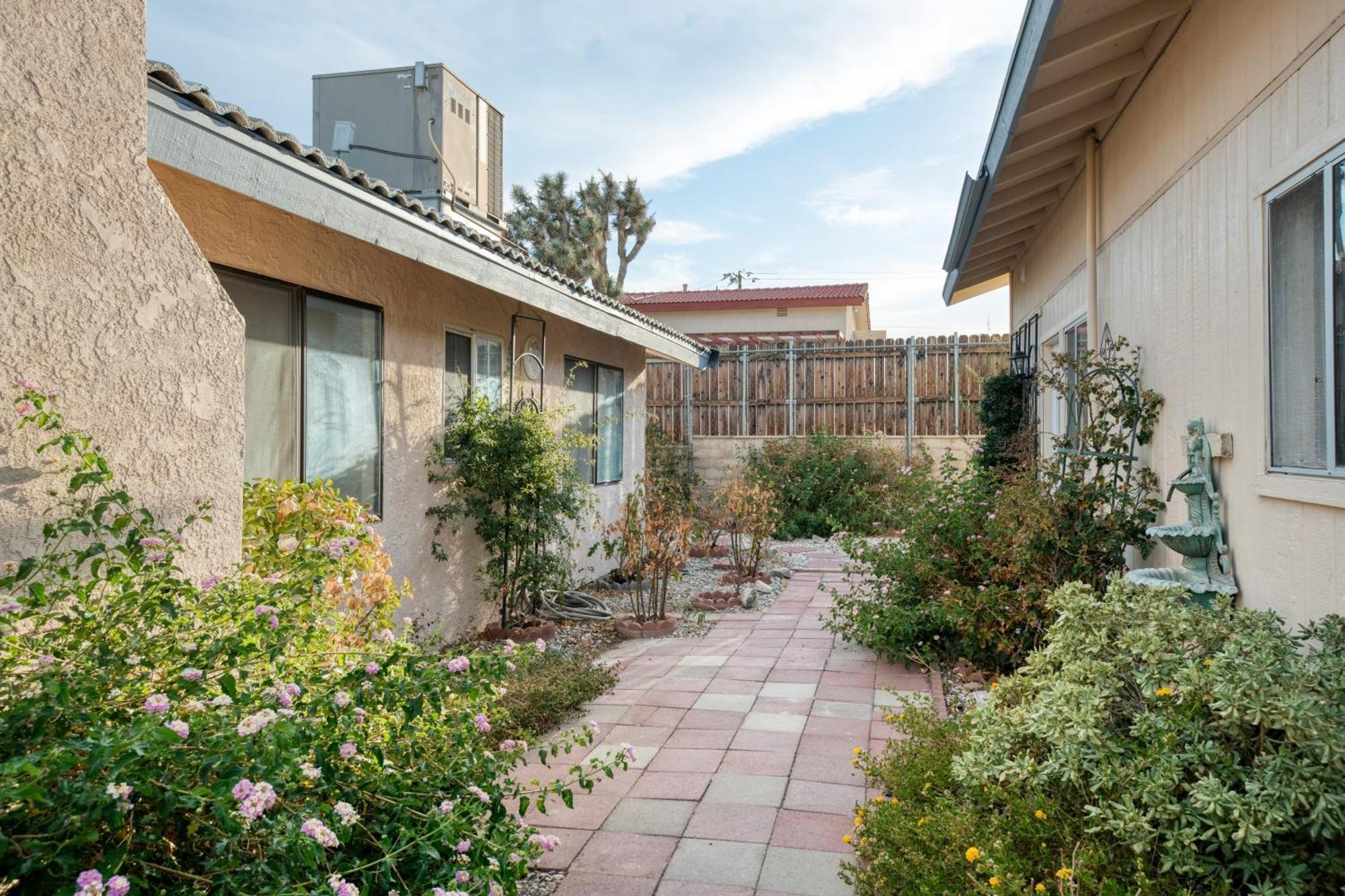 יוקה ואלי Archie By Avantstay Desert Retreat W Courtyard Edge Of Joshua Tree מראה חיצוני תמונה